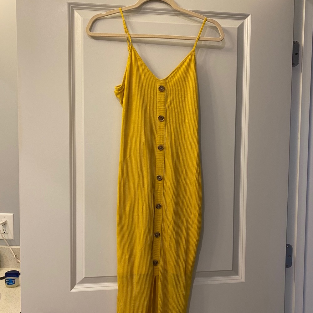 Yellow summer midi dress